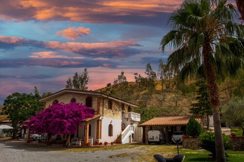 Apartment 6 places with shared pool, surrounded by greenery 1 km from the sea!!!