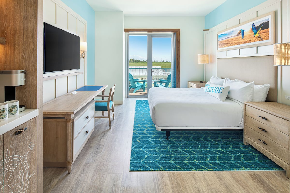 Premium bedding, minibar, in-room safe, blackout drapes