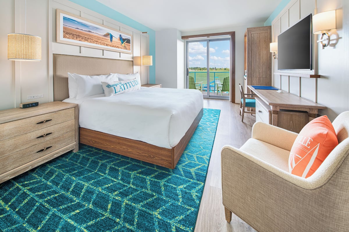 Premium bedding, minibar, in-room safe, blackout drapes