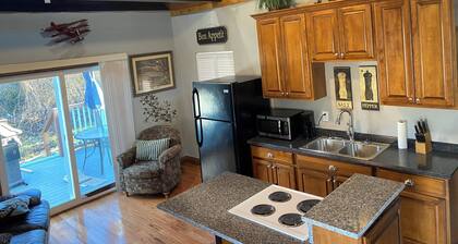 2-bedroom with a loft . Only a block away from the ATV/hiking trails !!!