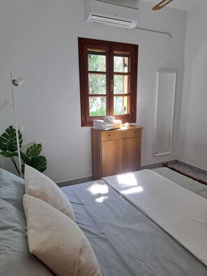 1 bedroom, iron/ironing board, free WiFi, bed sheets - Villa Mary Stella in Platanos Leros (Leros)