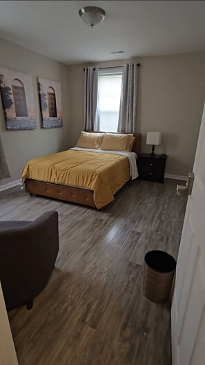 2 Schlafzimmer, Bügeleisen/Bügelbrett, WLAN, Bettwäsche