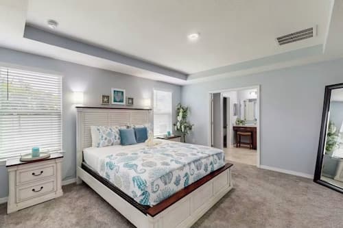 4 bedrooms, blackout drapes, soundproofing, iron/ironing board