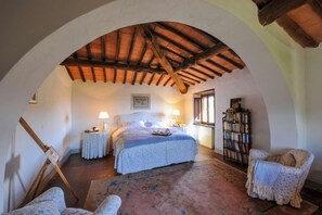 4 chambres, lit parapluie, Wi-Fi gratuit, draps fournis