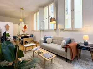 Living area - Apartment + Office area in Centro, Madrid (MADRID)