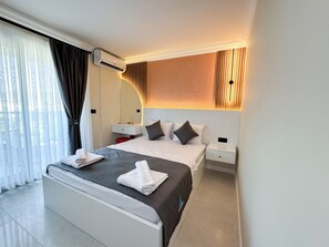 Standard Double Room, Balcony, City View | Soundproofing - AKPINAR MARIN OTEL (Cesme)