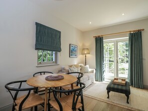 Living area - Rowan (Newbury)