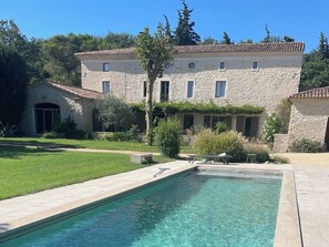 Pool - Beautiful family home with swimming pool (La Bâtie-Rolland)