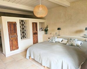 5 bedrooms, iron/ironing board, travel crib, internet - Beautiful family home with swimming pool (La Bâtie-Rolland)