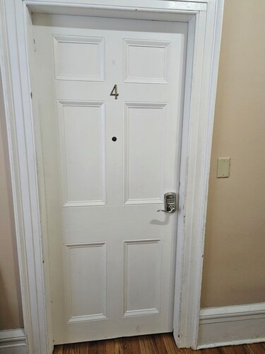 Charming Adirondack-Inspired 2nd Floor, UNIT 4 @ The Weaver House Guest Suites.