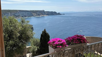 Luxury Suite, Sea View | Balcony view