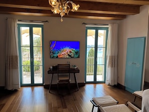 Luxury-Suite, Meerblick | Bettwäsche aus ägyptischer Baumwolle, hochwertige Bettwaren