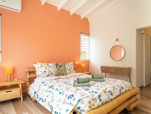 3 chambres, lit parapluie, Wi-Fi, draps fournis