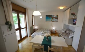 Studio, Balcony | Dining room