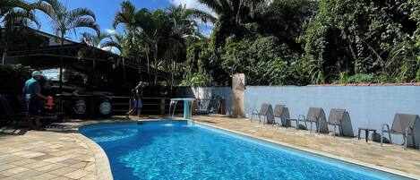 Standard Suite | Outdoor pool