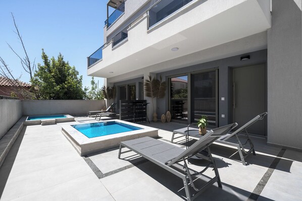 Terrace/patio - Nikiti Summer Gem 2 by Luxlikehome (Nikiti Halkidiki)