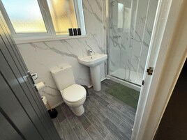 ハウス | バスルーム | シャワー、タオル