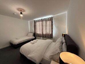 Casa | 4 dormitorios, wifi gratis, ropa de cama