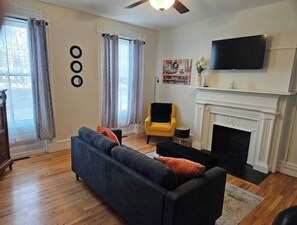 Smart TV, stereo