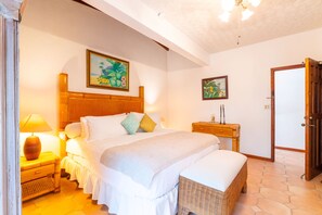 6 bedrooms, iron/ironing board, WiFi, bed sheets