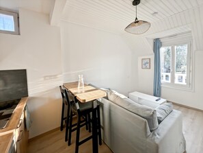 Living area - Studio Douceur Marine (5min walk from the sea) (Criel-sur-Mer)