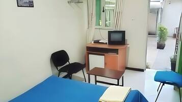 Comfort-Doppelzimmer, Terrasse, Gartenblick