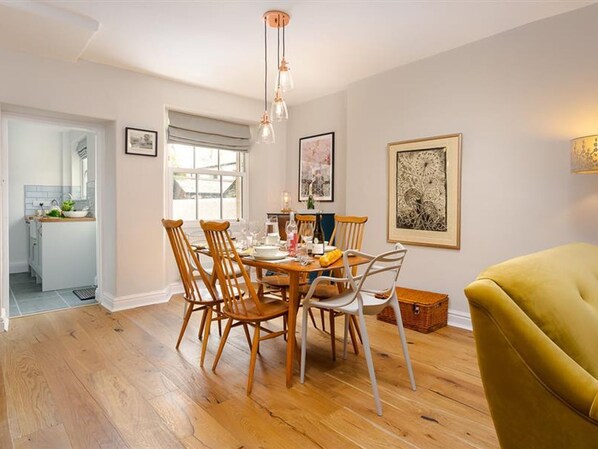 Dining - Bellflower Cottage (Windermere)