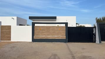 Enceinte de lâhĂ©bergement