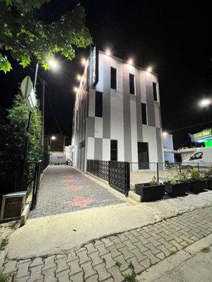 Front of property - BS Hotel (Durrës)