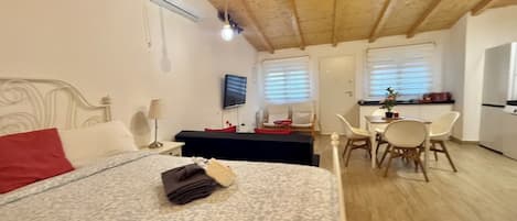 1 chambre, Wi-Fi gratuit, draps fournis