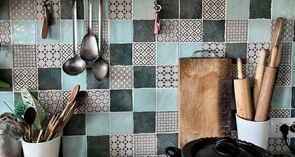 Gabry Guest House a Hold House in the hills with pool & WiFi, AC