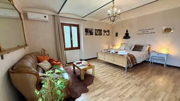 5 Schlafzimmer, Bügeleisen/Bügelbrett, WLAN, Bettwäsche