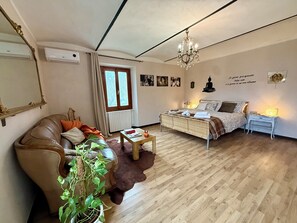 5 makuuhuonetta, silitysrauta/-lauta, Wi-Fi, vuodevaatteet