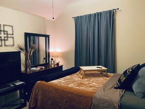 1 Schlafzimmer, Bügeleisen/Bügelbrett, kostenloses WLAN, Bettwäsche