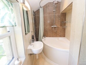 Shower - Kirk Yett Cottage (Skipton)
