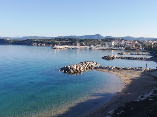 Maisonnette calme. Coudoulière. Plages et commerces 5min à pied. Idéal famille