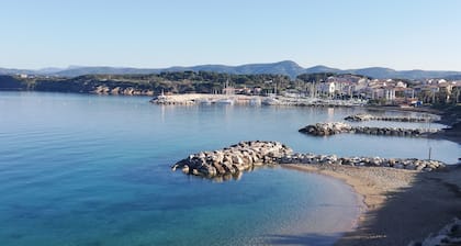 Maisonnette calme. CoudouliÚre. Plages et commerces 5min à pied. Idéal famille