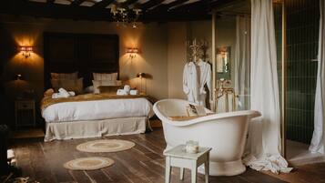 1 slaapkamer, een strijkplank/strijkijzer, wifi, beddengoed