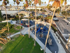 Children's area - Oceanfront Escape - Steps to Beach - Stunning Views & Balcony (Redondo Beach)