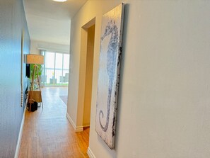 Interior - Oceanfront Escape - Steps to Beach - Stunning Views & Balcony (Redondo Beach)