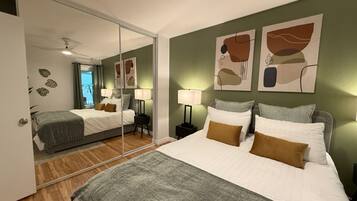 1 bedroom, in-room safe, desk, iron/ironing board