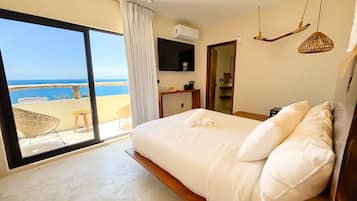 Habitación, 1 cama Queen size, vista al mar | Insonorización, tabla de planchar con plancha y wifi gratis