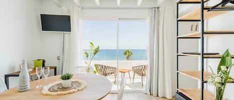 Premium Suite, Sea View | In-room safe, desk, laptop workspace, soundproofing