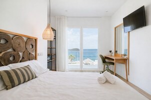 Business Double Room, Sea View | Beach/ocean view