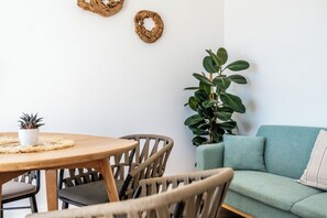 Premium-suite - havudsigt | Stue | Tv, bøger