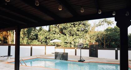 El Yunque Golden Villa house with WiFi, AC in lovely Río Grande