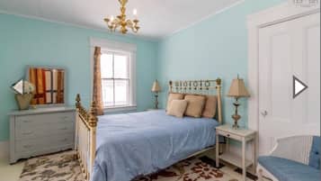 6 bedrooms, WiFi, bed sheets