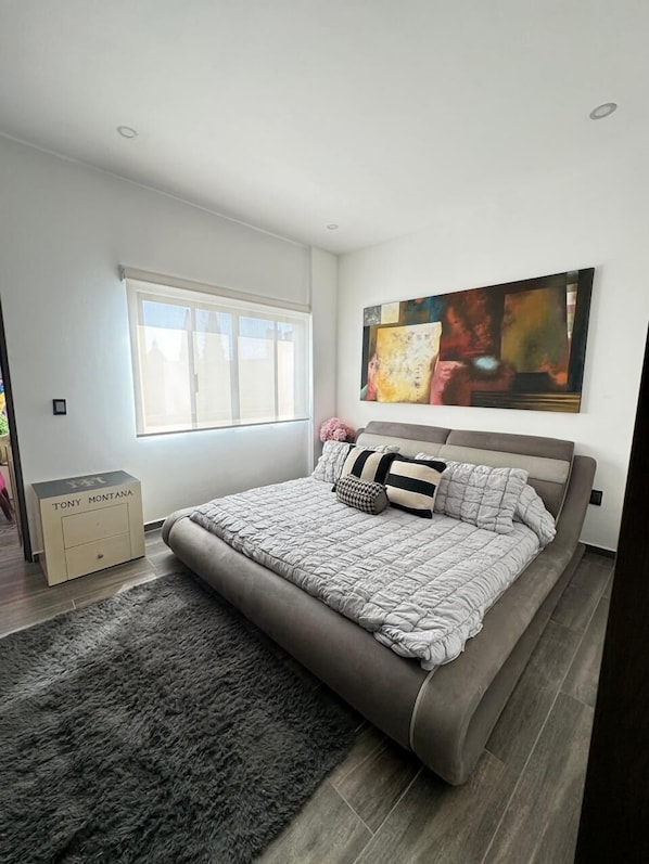 2 bedrooms, WiFi