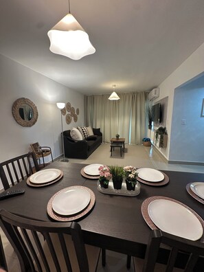 Smart TV - 3-bedroom apartment downtown Punta Cana with pools near the beach (Punta Cana)