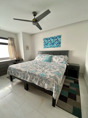 2 dormitorios, tabla de planchar con plancha, wifi y ropa de cama